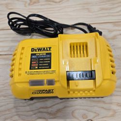 Dewalt 20v Fast Charger Brand New