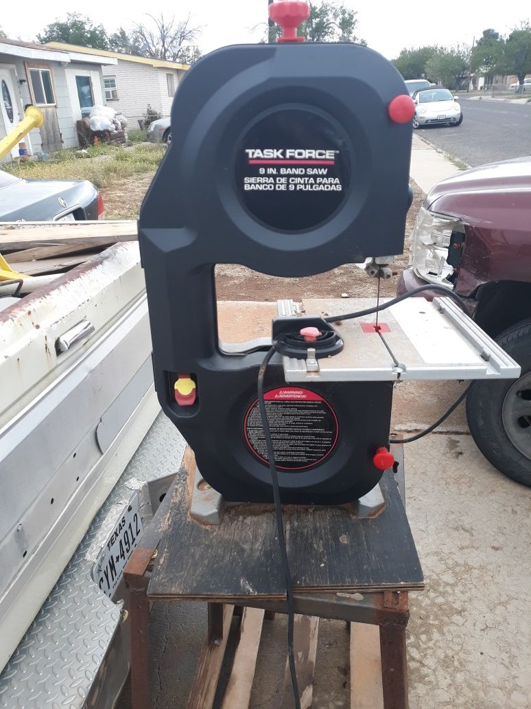 Task force 9 inch band saw