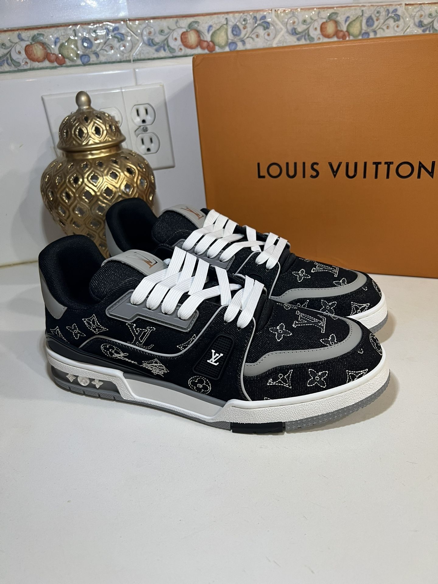 New Louis Vuitton Men’s Shoes.