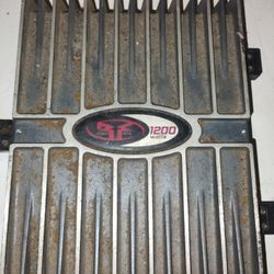 Rockford Fosgate Amp 