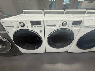 LG Washer And Dryer Set “27 ( Lavadora Y secadora )