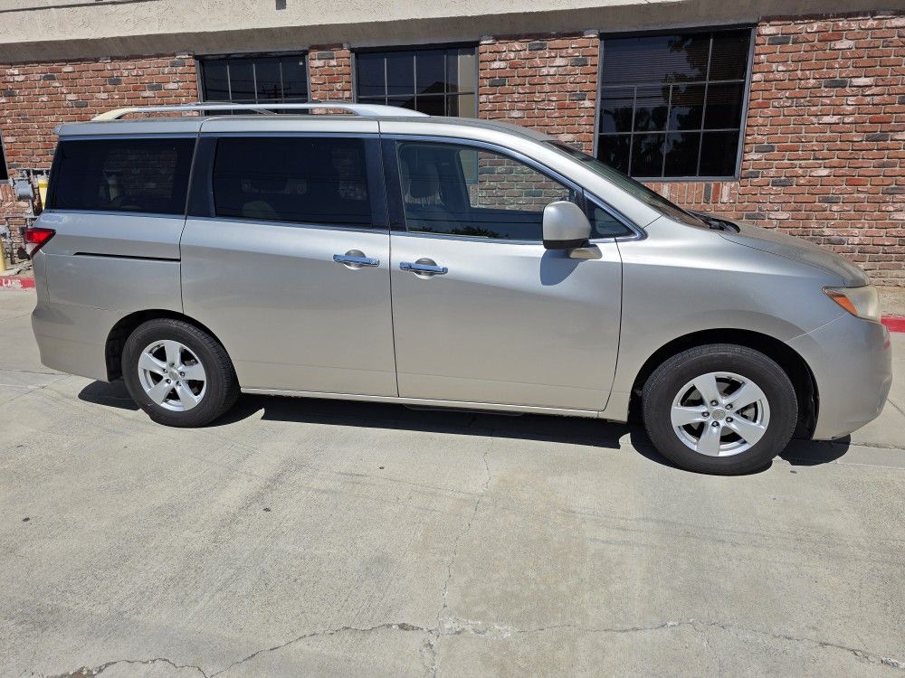 2011 Nissan Quest