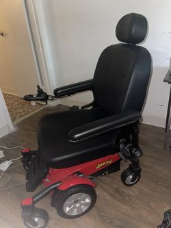 Jazzy 6 Portable Motorized Chair 