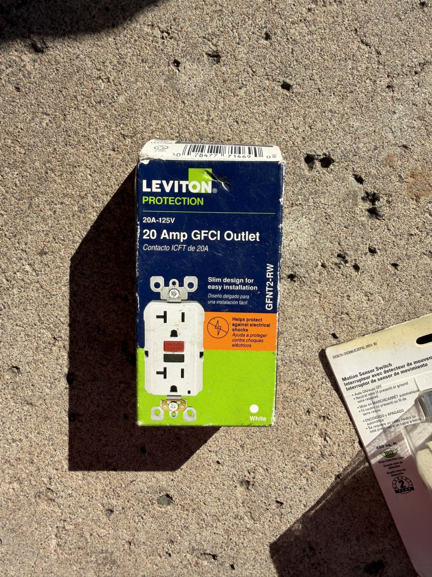 unopened 20 amp outlet