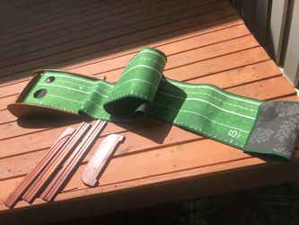 Lnew Put golf green 8 foot long with return very nice only $20