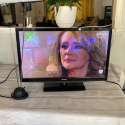 Toshiba 24”  TV W/ antenna (no Remote) 