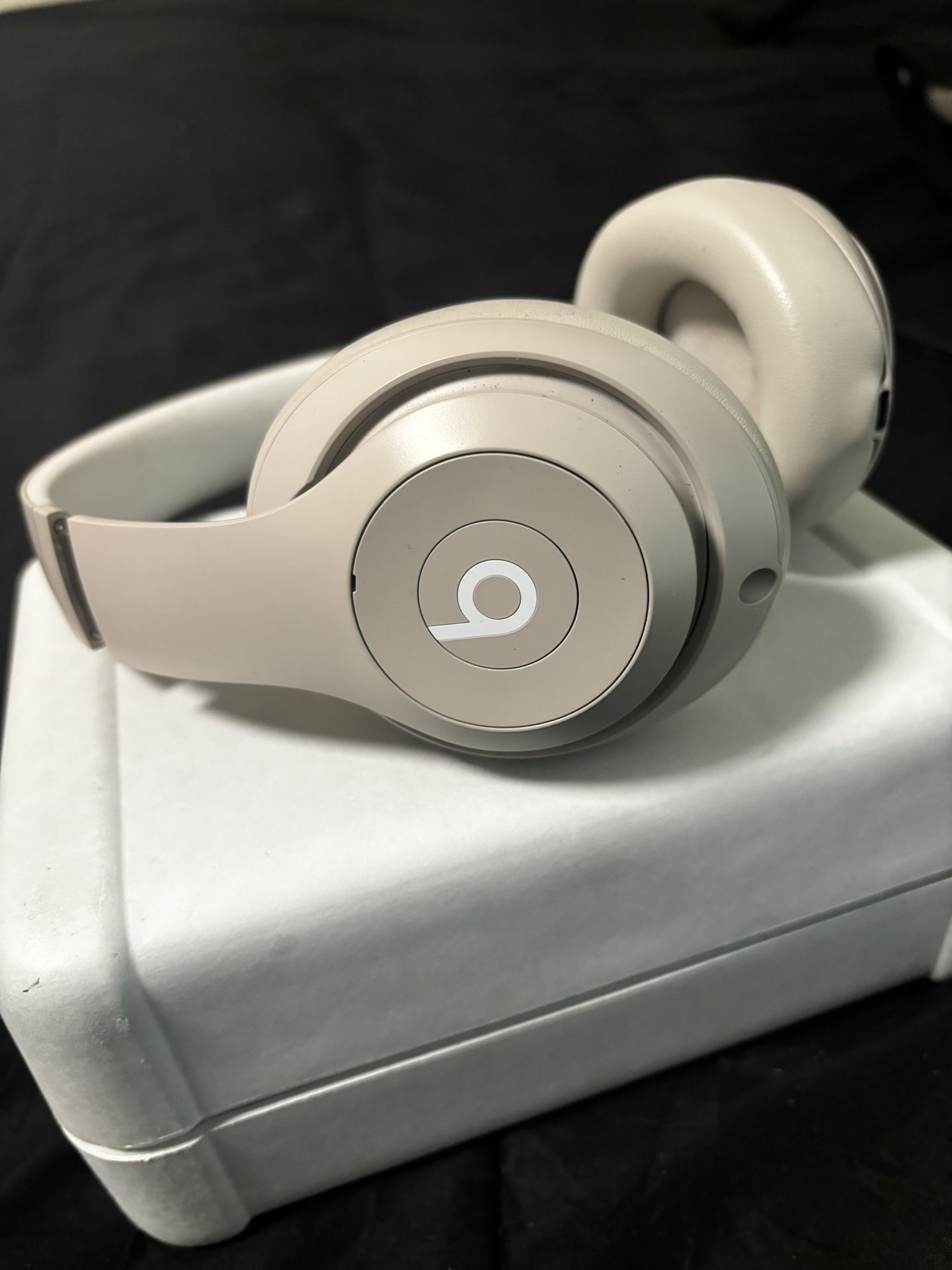 Beats studio Pro (($75))