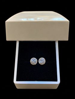 6.5mm Gold Lace Stud Earrings