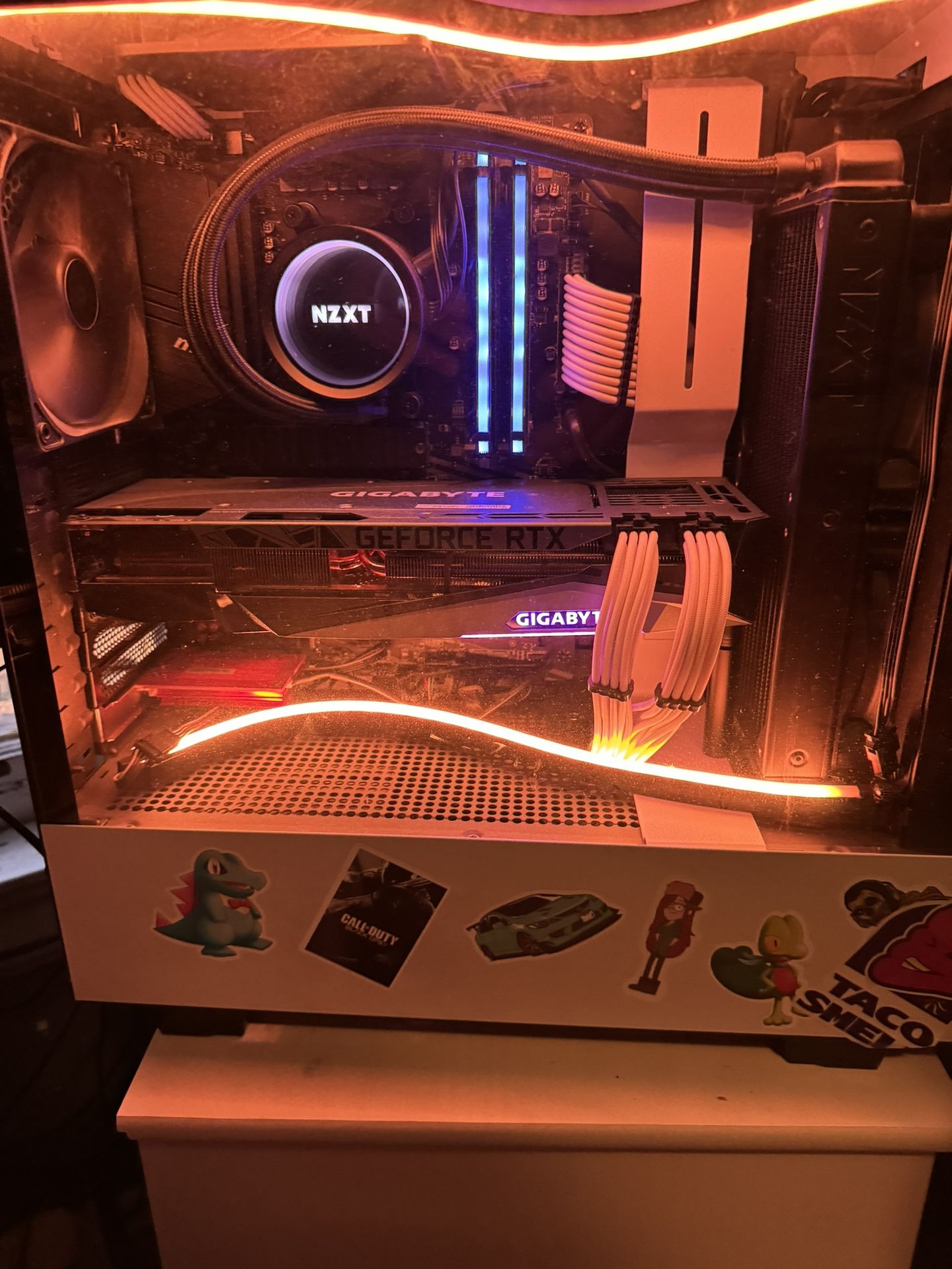 Gaming Pc/streamer Set Up