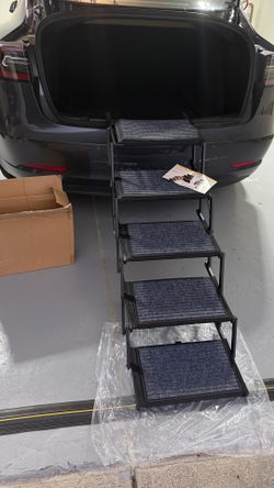 Brand new! Folding Car Dog Steps, Up to 250lbs