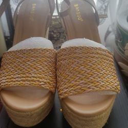 Size 8 Wedges