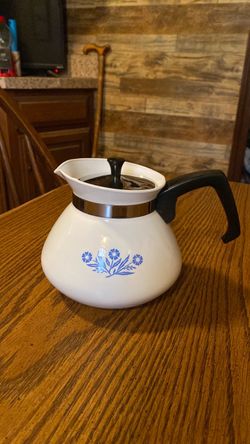 Vintage CorningWare 6-Cup Blue Cornflower Teapot (P-104)