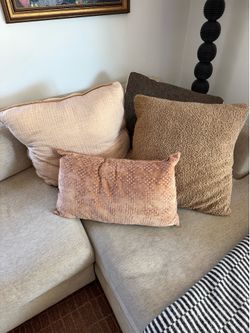 Throw Pillows - Set of 4 / Neutral tones, various sizes