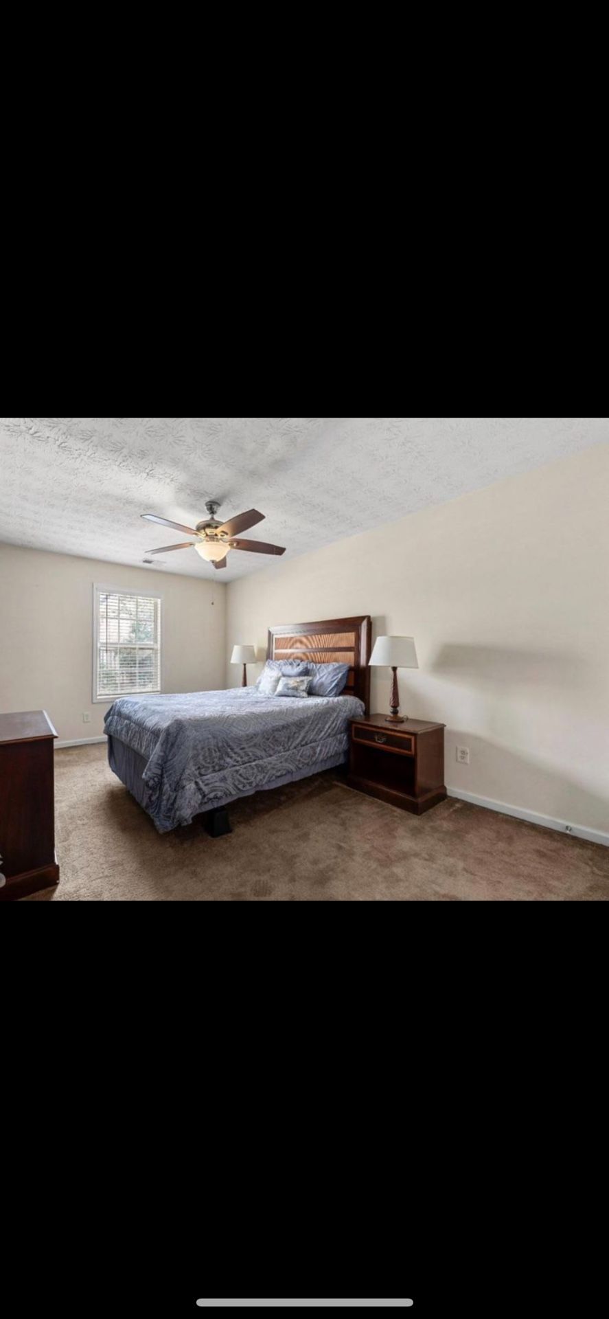 4 Pc Brown Bedroom Set For Sale ! Must Go ASAP- MUST PICK UP ! In gently used condition ! Perfect for refurbishing !!! Fits perfectly in any size r
