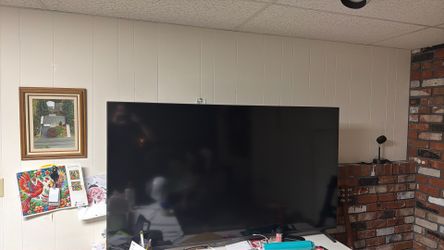 70 inch insignia tv