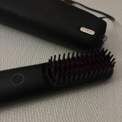 Portable TYMO hair straightening brush