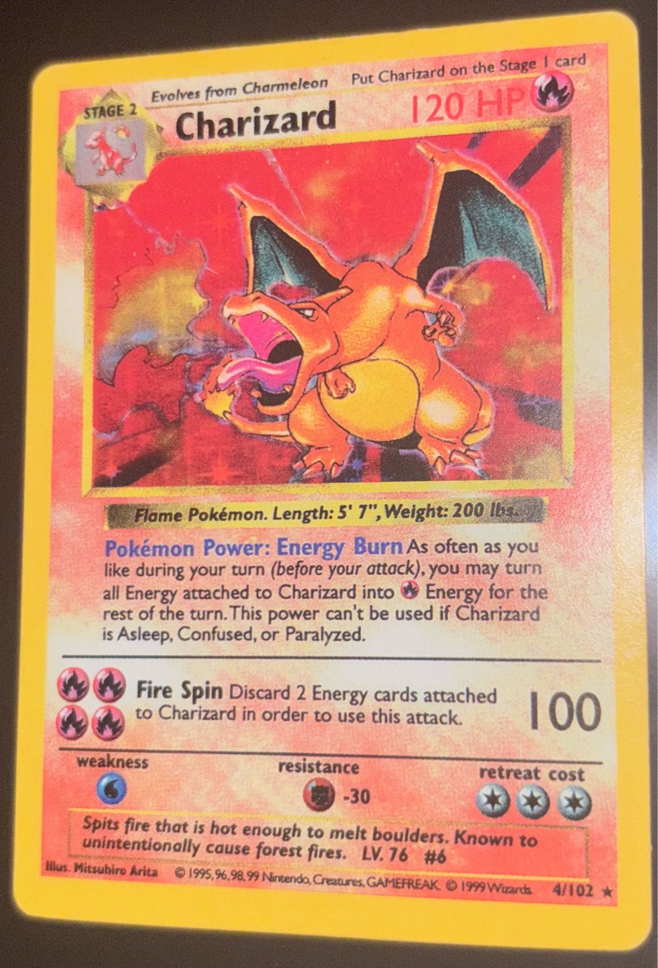 Pokémon Charizard Base Set Unlimited Holo 4/102 1999