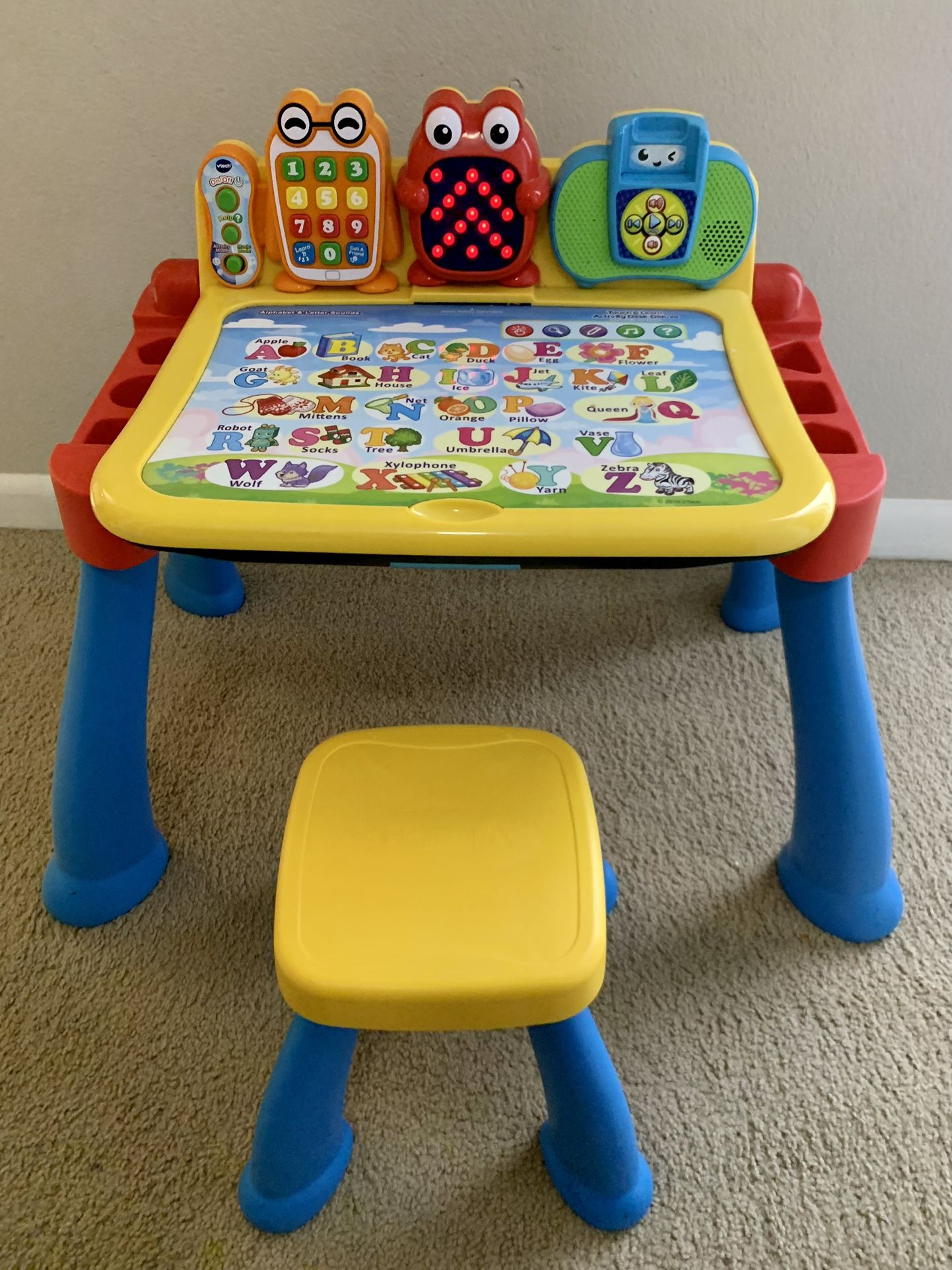 Vtech Touch & Learn Activity Desk Deluxe