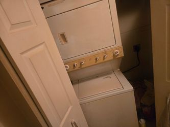 Stacked washer/dryer