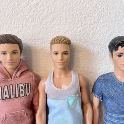 Ken Dolls 3 Pack // Good Quality // Comes With Extra Clothes And Accessories