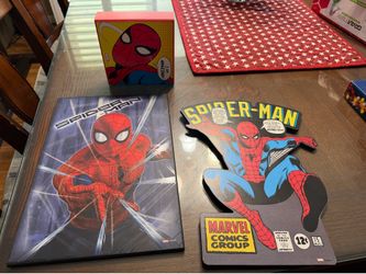 Three bedroom Spider-Man decorations