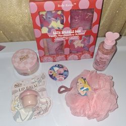 Alice In Wonderland Bundle $16