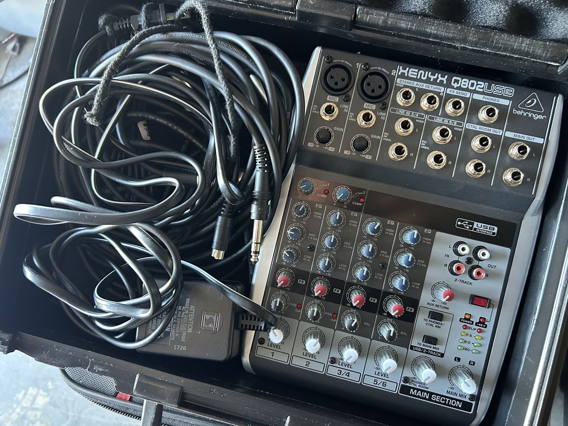 Behringer Xenyx Q802USB Mixer – Near Mint + Case & Cables – Local Pickup