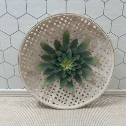 Woven Basket Wall Decoe