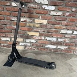 Pro District scooter Used But Lots Of Life