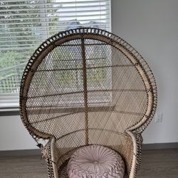 peacock Chair / Wicker Chair 