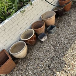 LARGE HEAVY FLIWER POTS