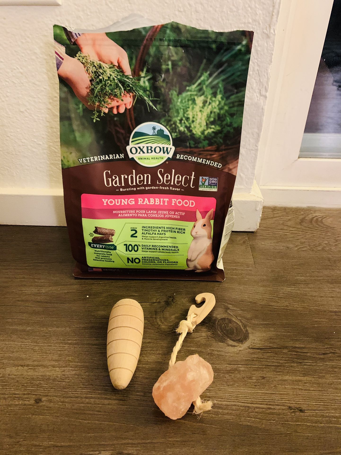 Rabbit Food & Treats