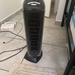 Lasko ceramic space heater