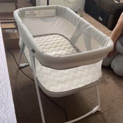 Miclassic 2in1 stationary & rock best sale bassinet