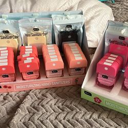 Bpure Moisturizing Scented Hand Sanitizer Sprays & Silicone Cases
