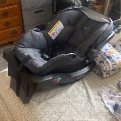 Care Seat For Babies Up to 8 Months