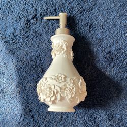 White 3D Rose Soap Dispenser