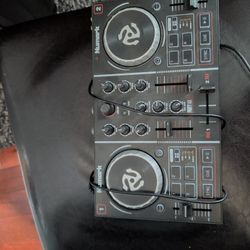 Starter Mixer For Dj