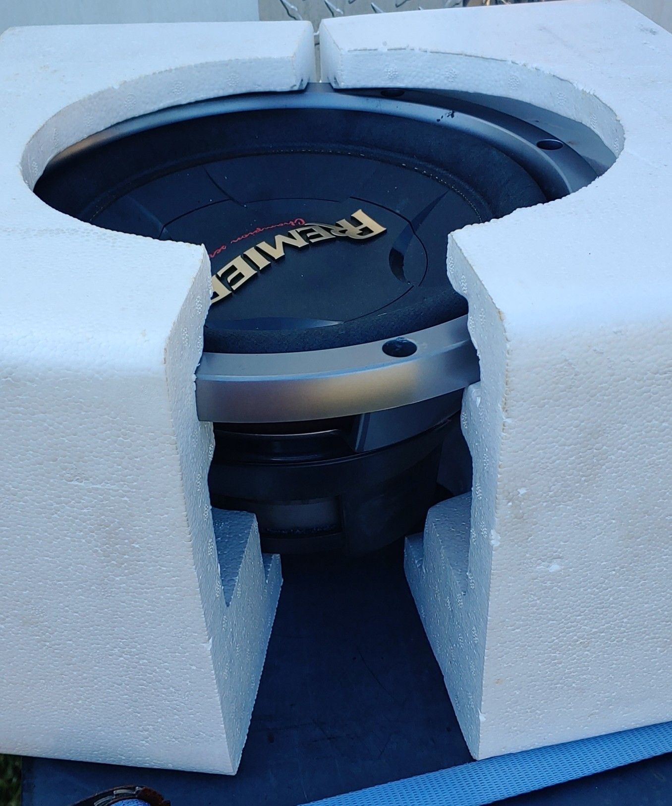 One Pioneer Premier 12" subwoofer for Sale in Albany, GA OfferUp