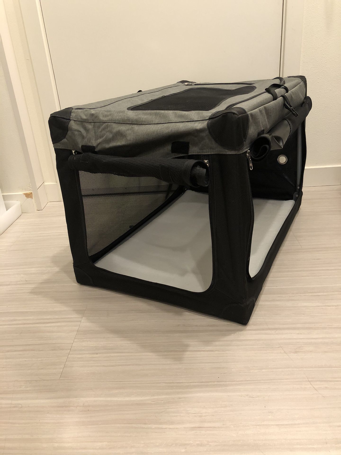 Portable Canvas Crate for Dogs