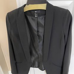 H&M Women’s blazer size 6