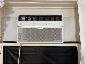 Toshiba window or wall ac unit
