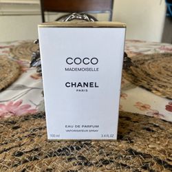 Coco Chanel Mademoiselle perfume 