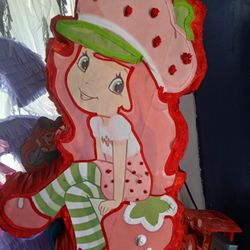 Strawberry Shortcake Piñata Grande 