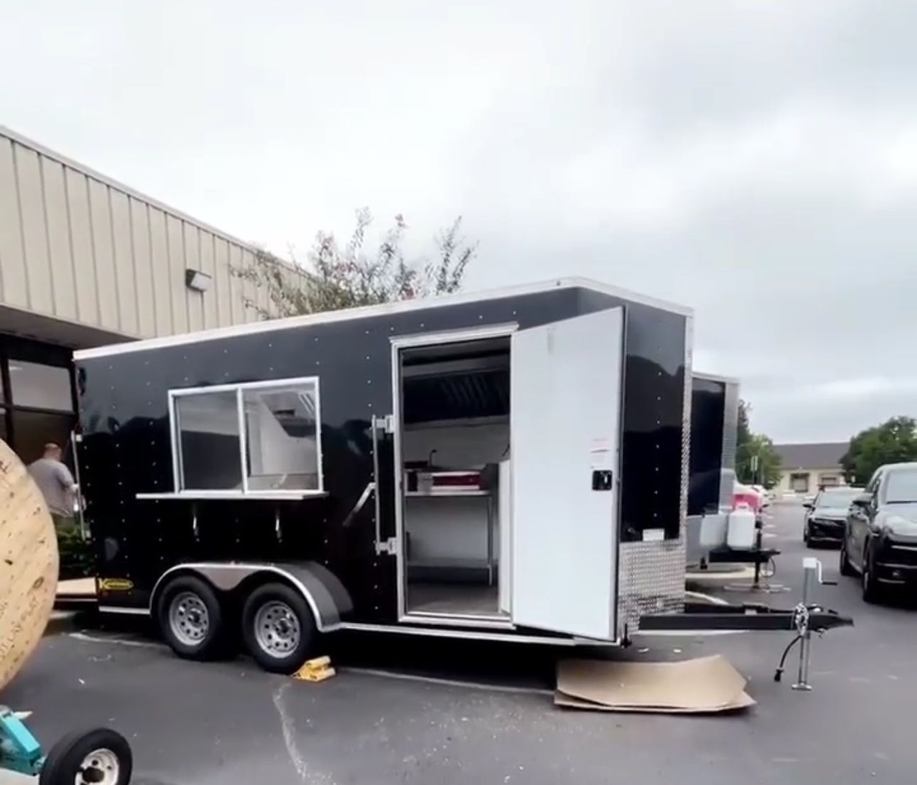 7x16 Fully Enclosed Electric Food Trailer