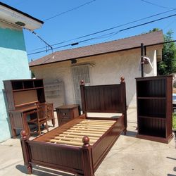 Nice  Twin Bedroom Set