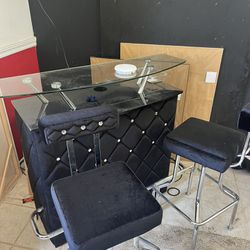 Bar And Bar Stool Chairs For Sale
