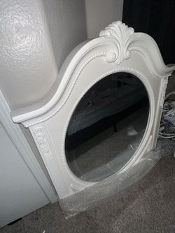 Oval Glass Mirror