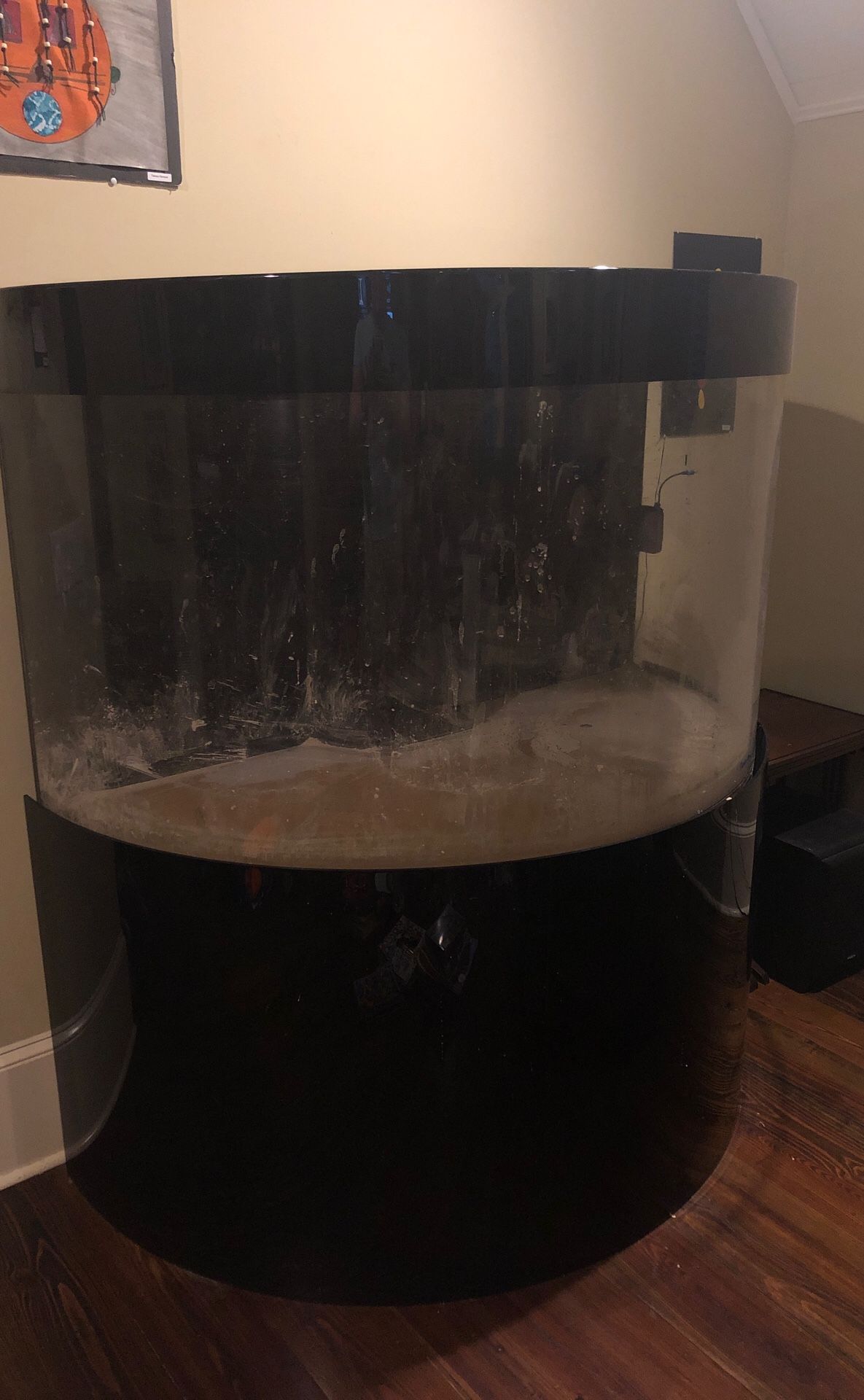 180 Gallon Half Cylinder Aquarium