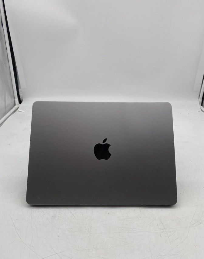 Apple MacBook Air 13" M3 2024 M3